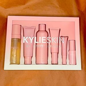 KYLIESKIN Skin set